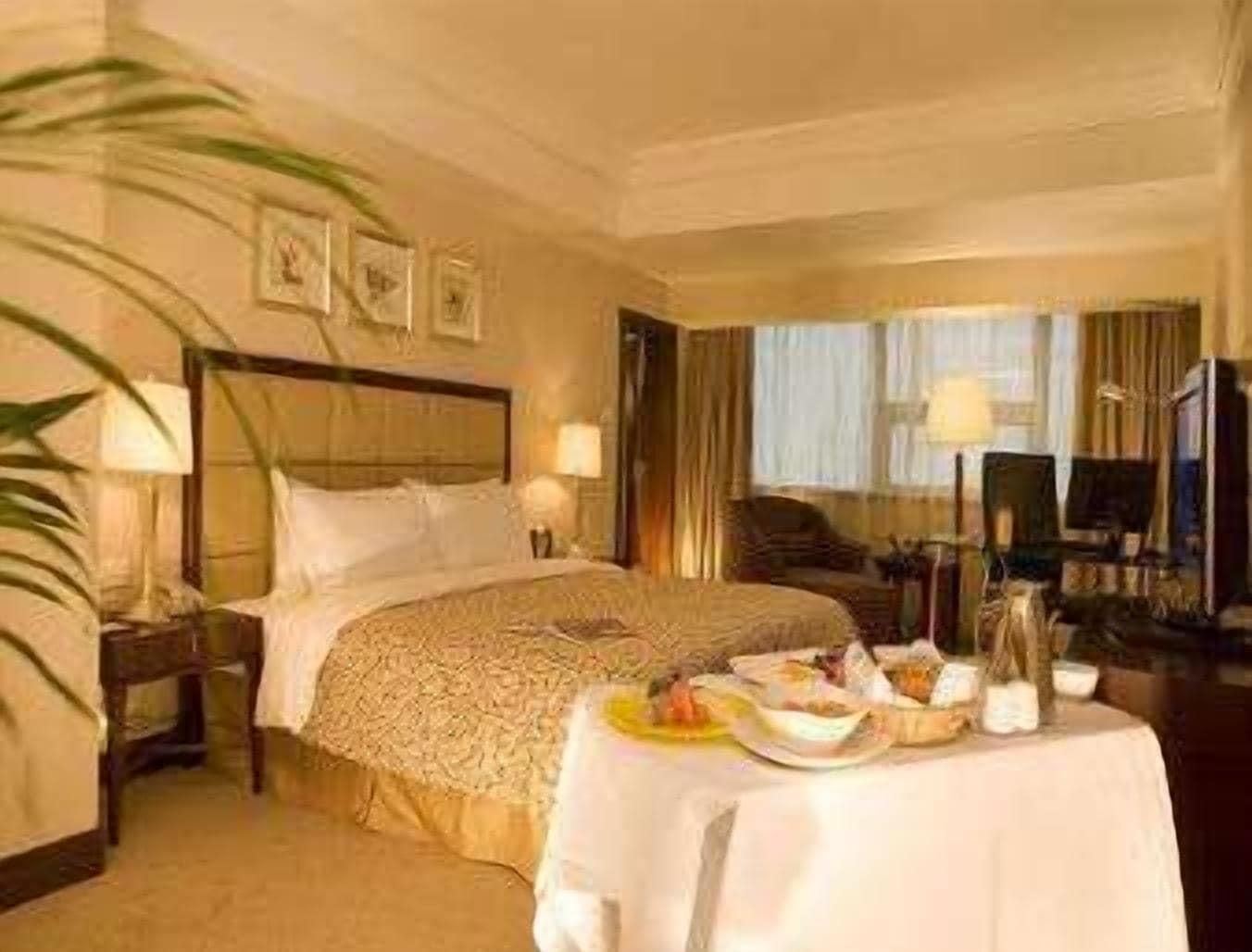 Ramada Plaza Optics Valley Hotel Wuhan Rom bilde