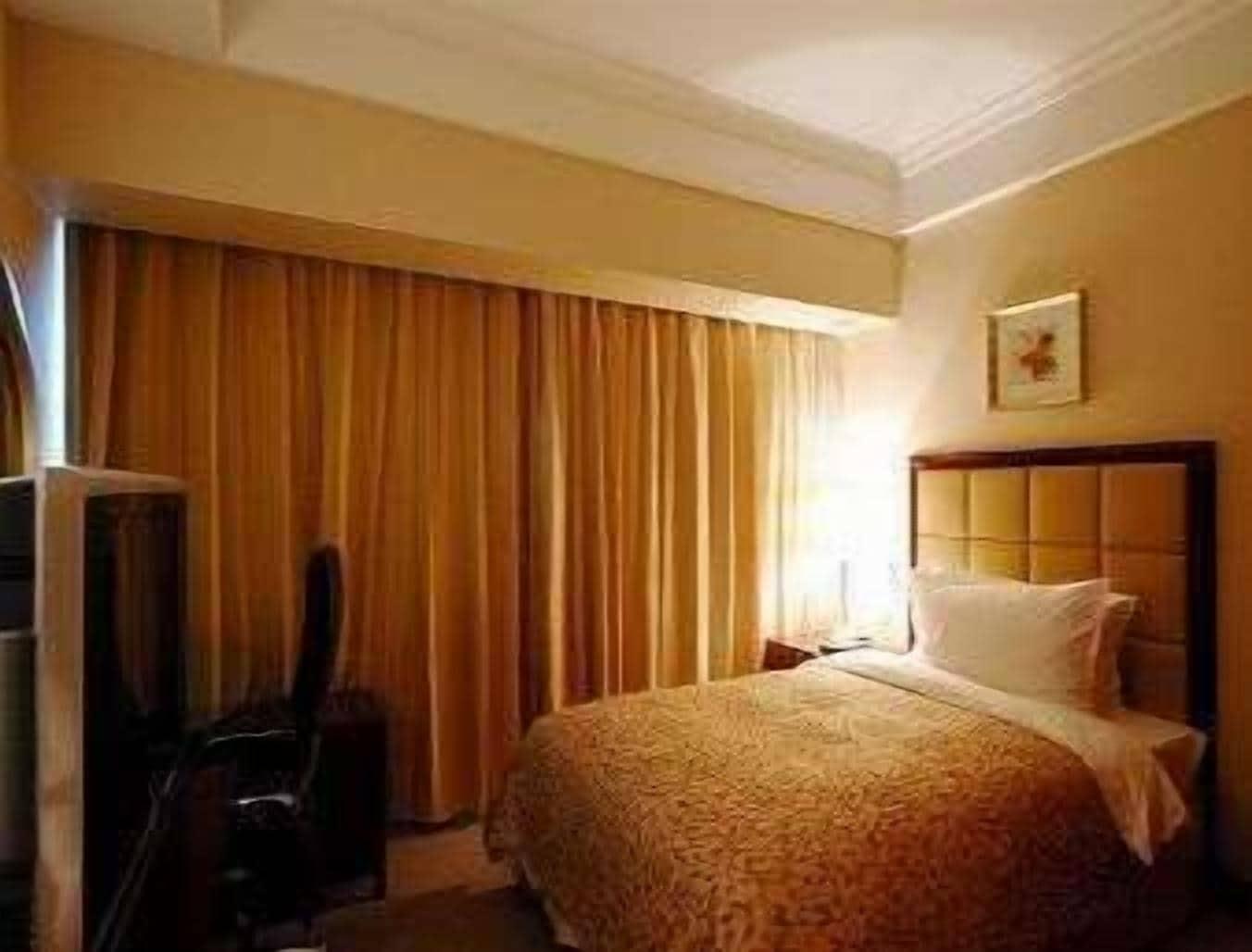Ramada Plaza Optics Valley Hotel Wuhan Rom bilde