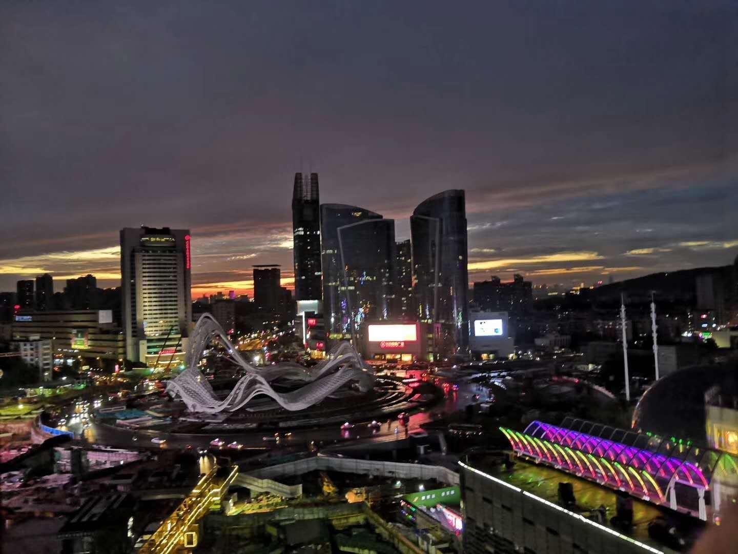 Ramada Plaza Optics Valley Hotel Wuhan Eksteriør bilde