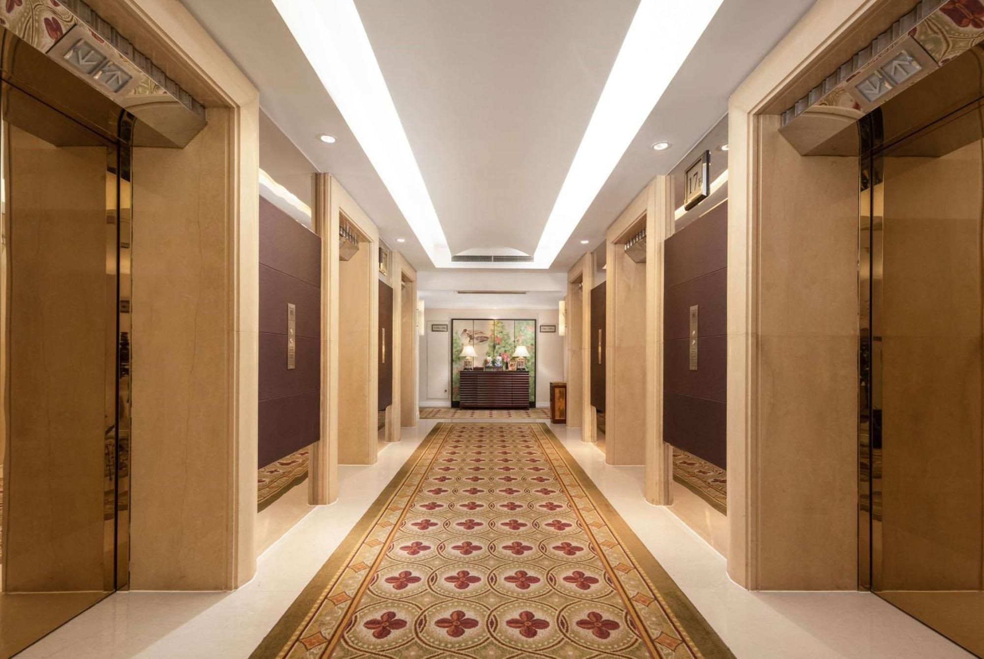 Ramada Plaza Optics Valley Hotel Wuhan Eksteriør bilde