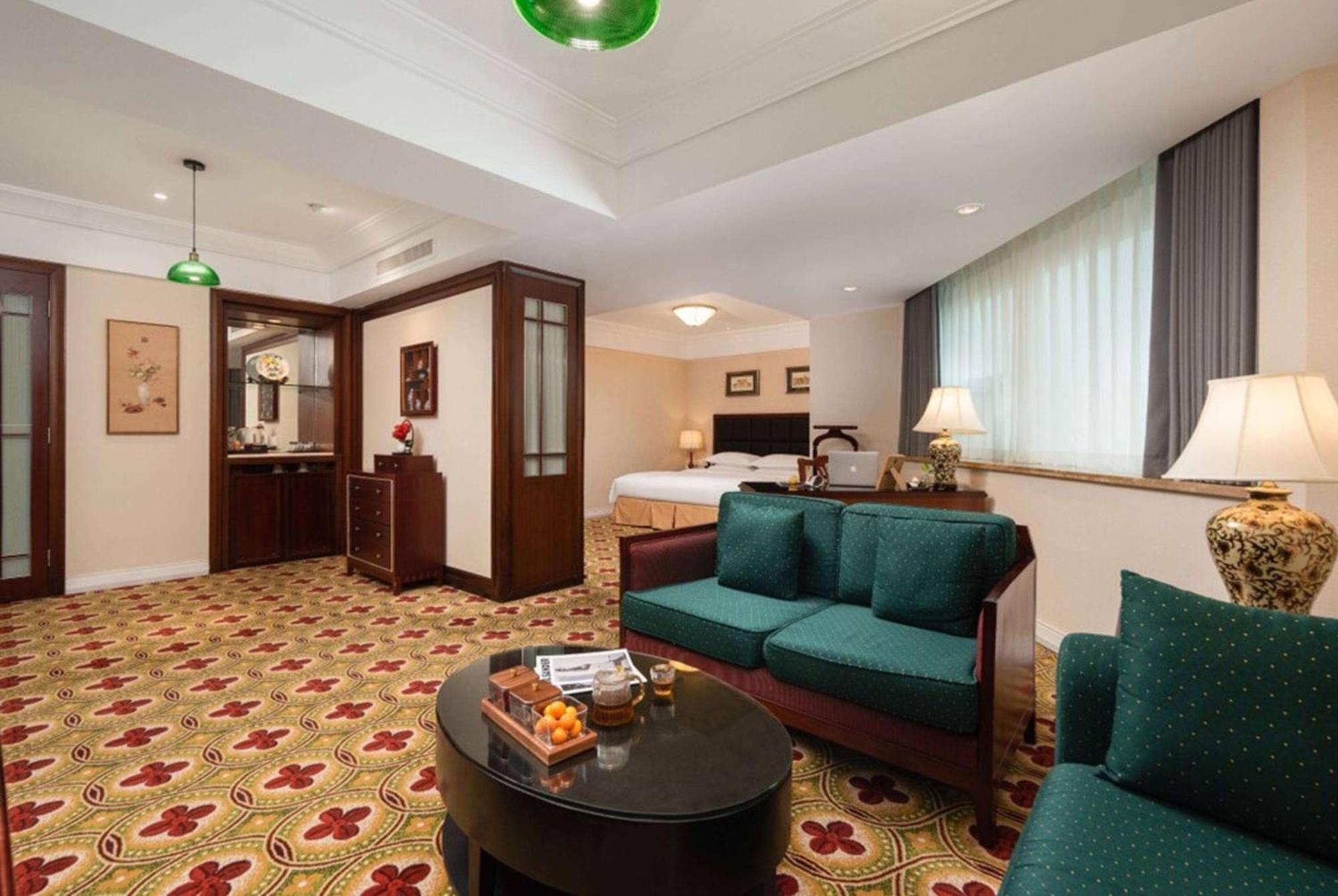 Ramada Plaza Optics Valley Hotel Wuhan Eksteriør bilde