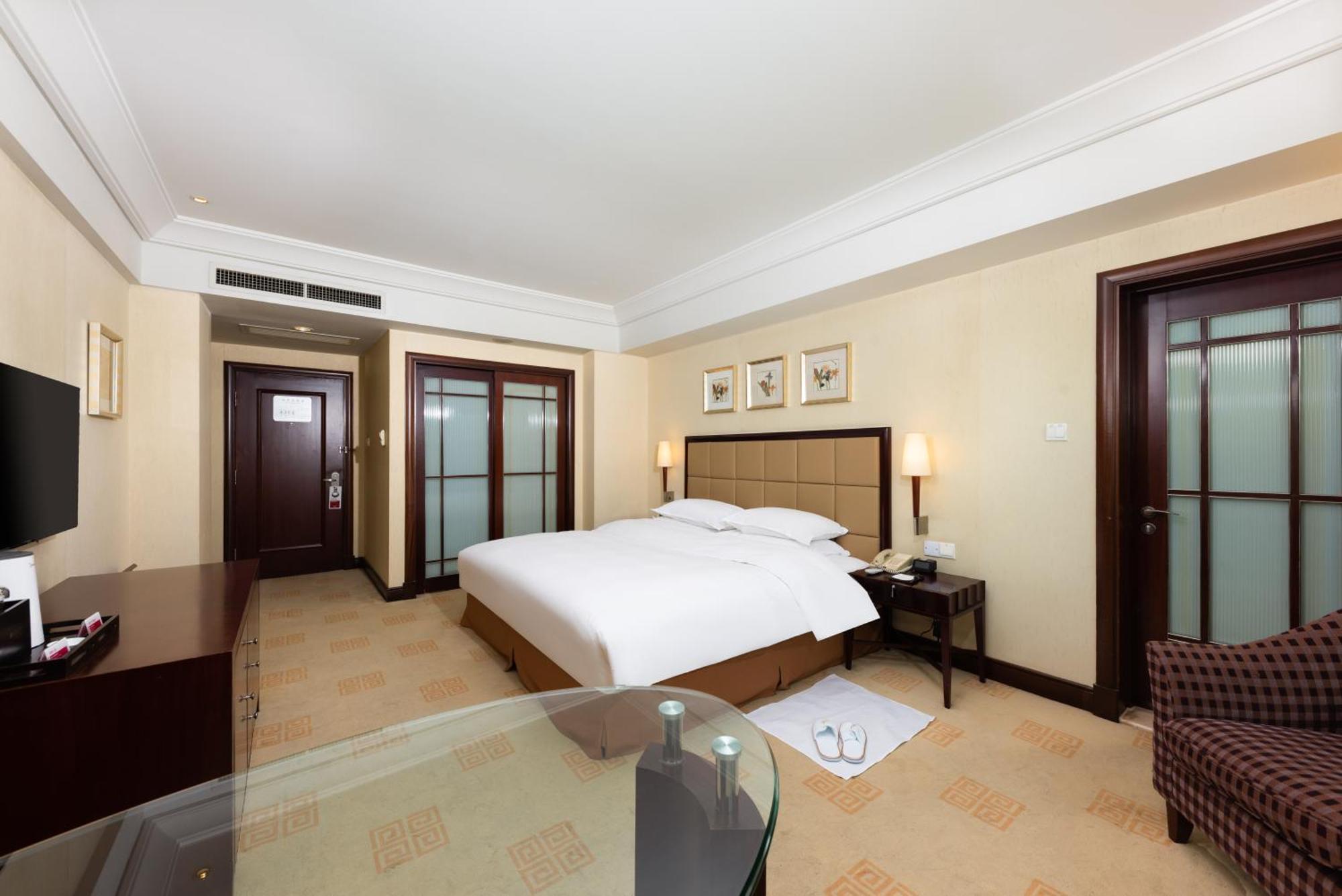 Ramada Plaza Optics Valley Hotel Wuhan Eksteriør bilde