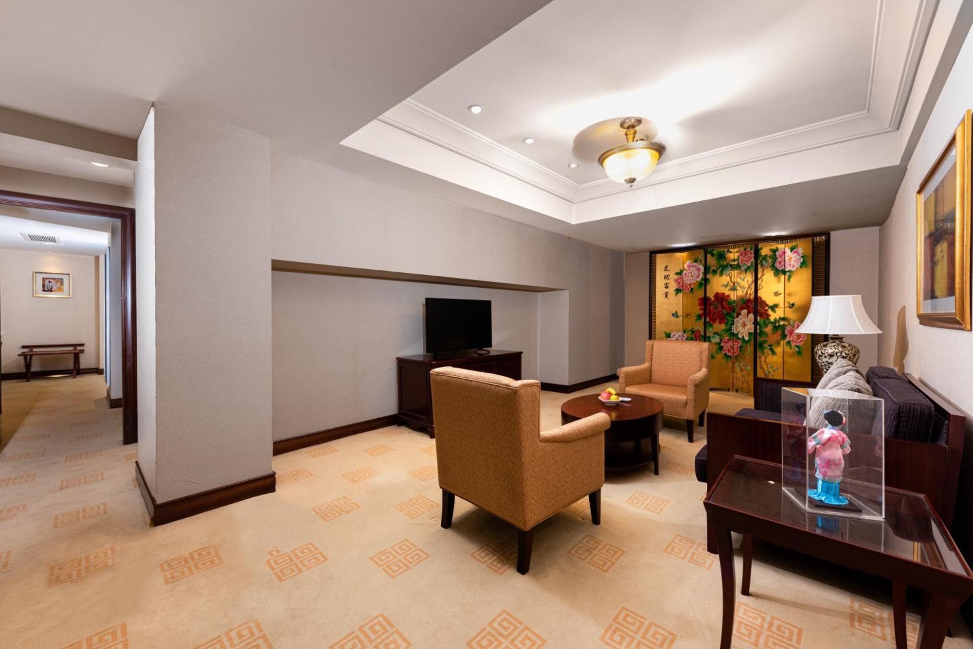 Ramada Plaza Optics Valley Hotel Wuhan Eksteriør bilde