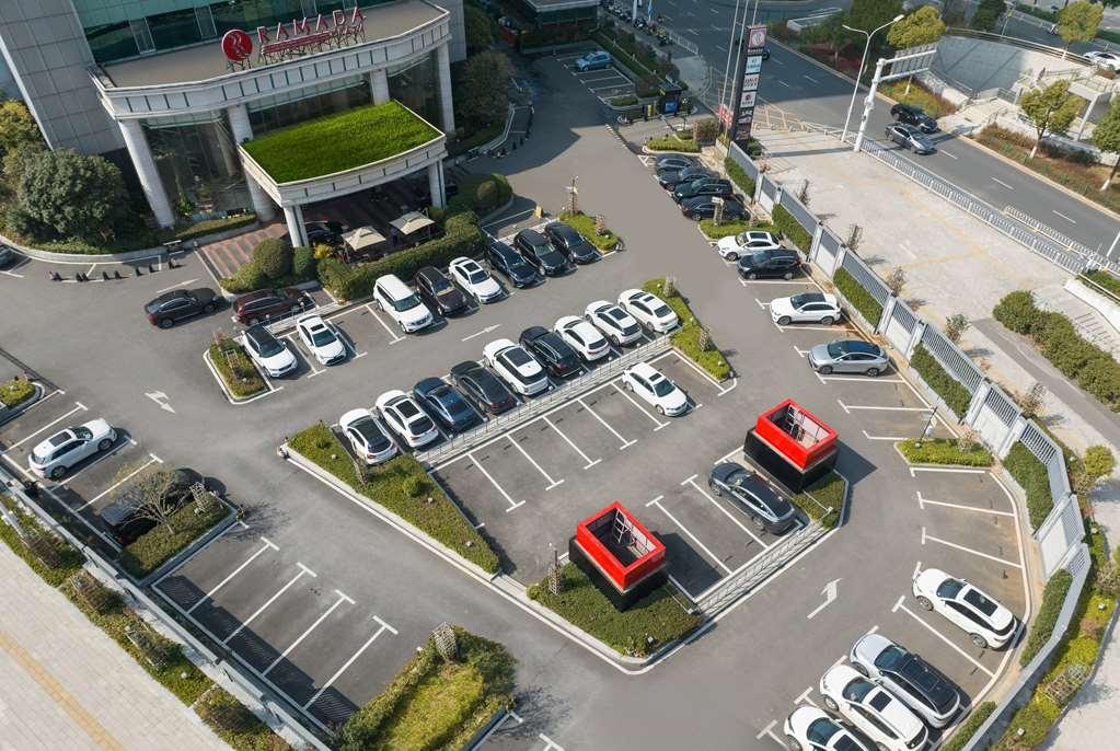 Ramada Plaza Optics Valley Hotel Wuhan Eksteriør bilde