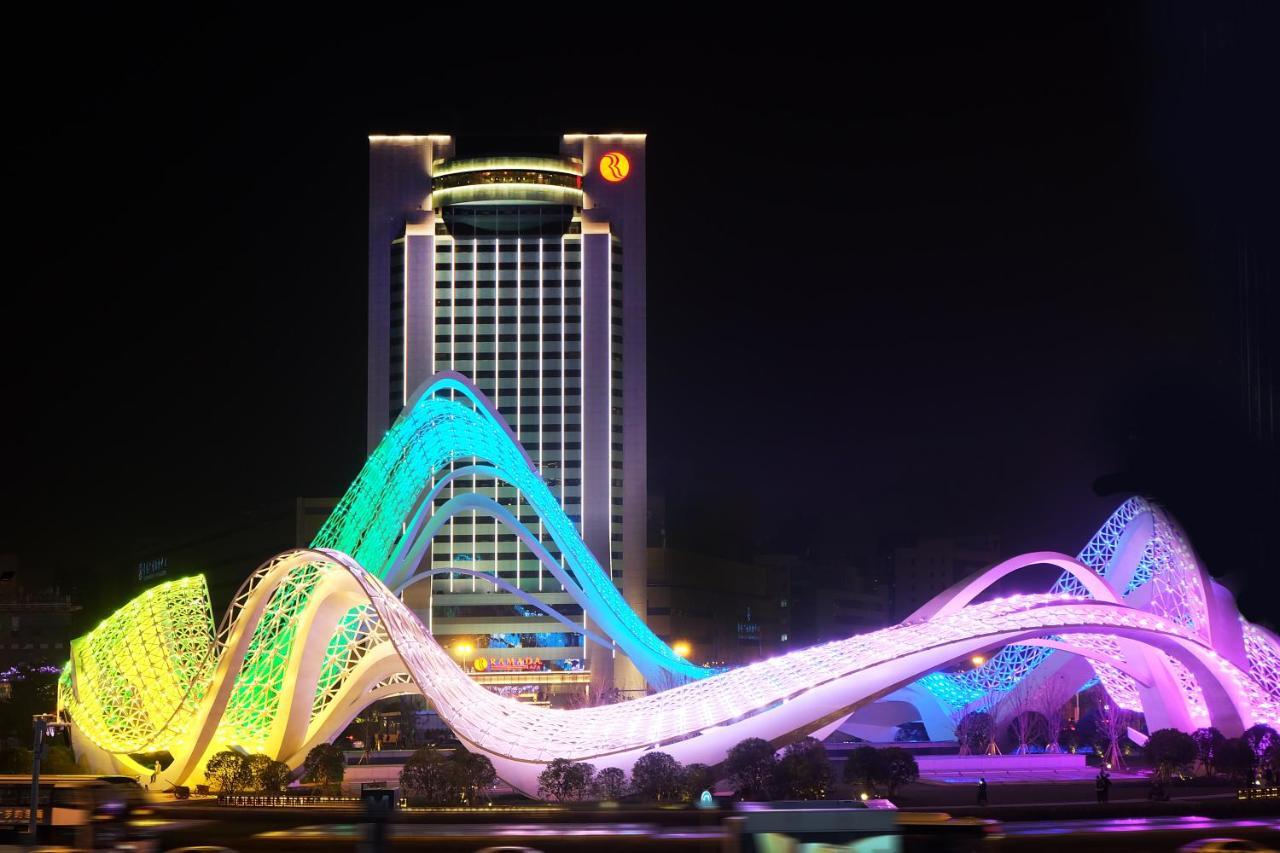 Ramada Plaza Optics Valley Hotel Wuhan Eksteriør bilde